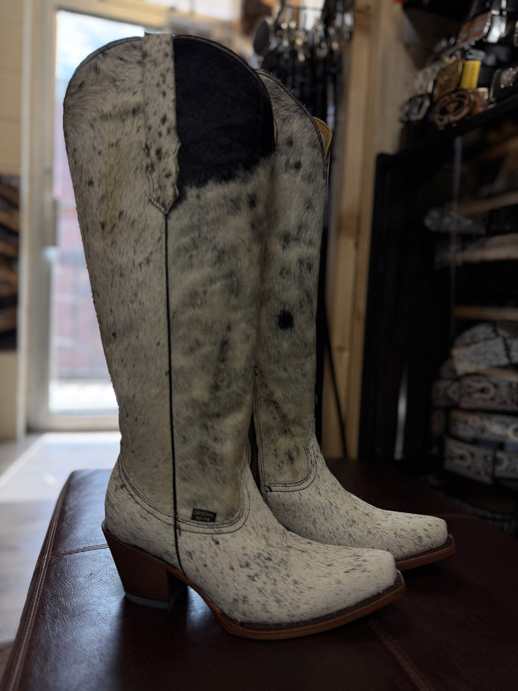 Bota alta de pelo de vaca para mujer(hasta la rodilla)